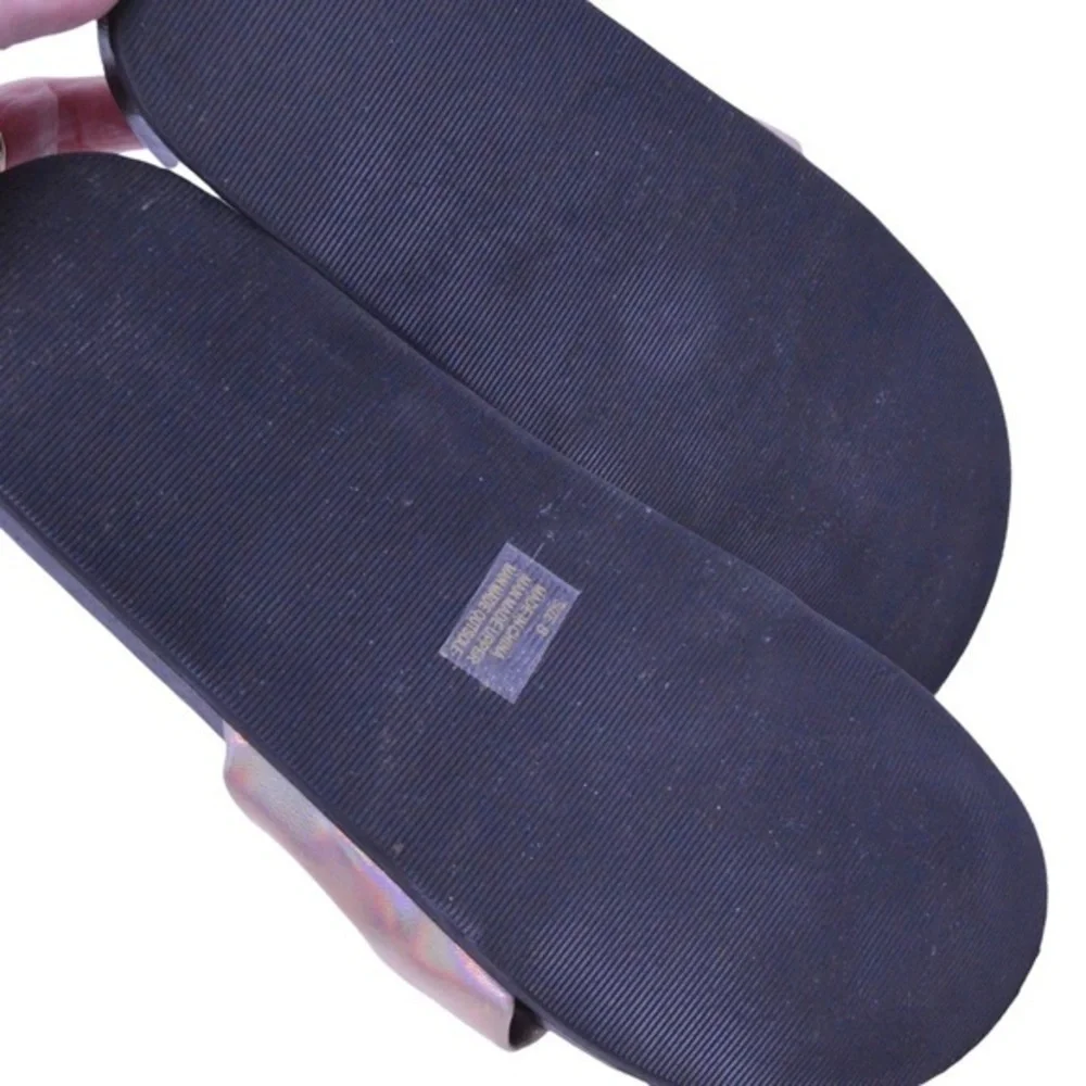 Very Volatile Los Angeles Glaze Rose Gold Satin Twist‎ Thong Sandals, Size 8